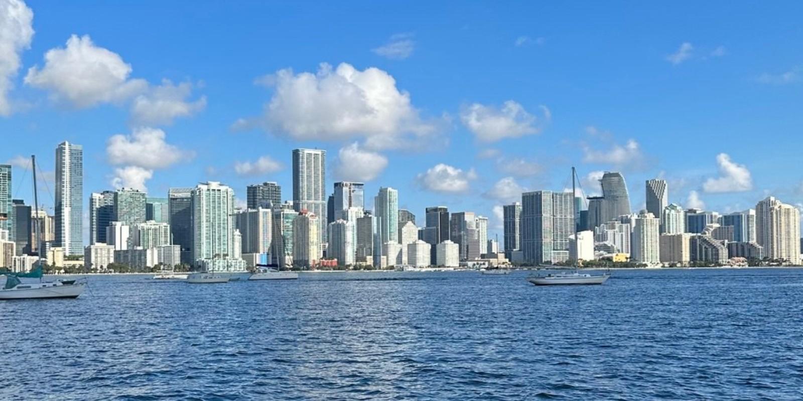 Invierte donde todos quieren vivir: el boom inmobiliario de Florida en 2025